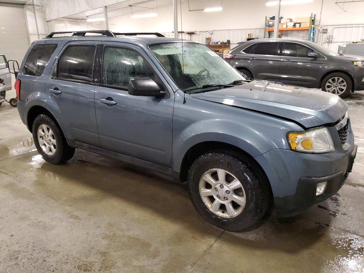 2010 MAZDA Tribute