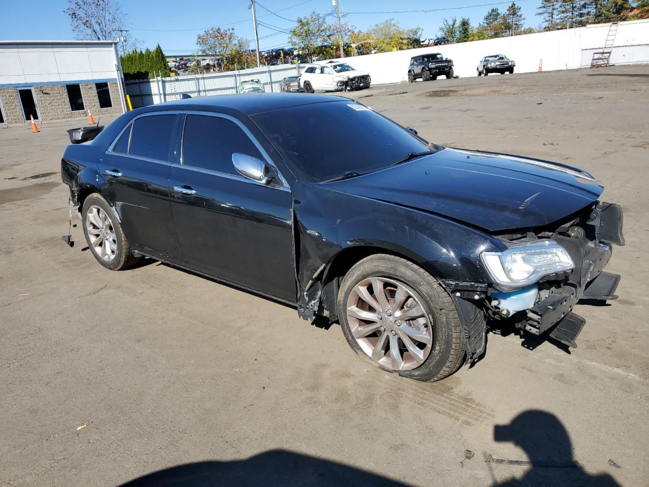 2018 CHRYSLER 300