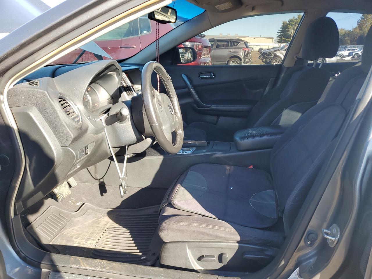 2014 NISSAN Maxima
