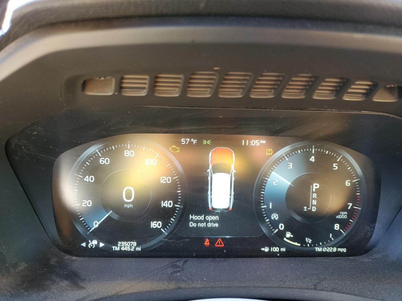 2018 VOLVO XC90