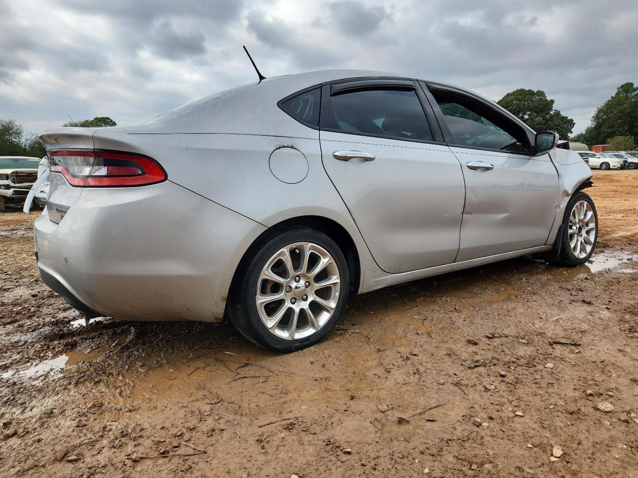 2013 DODGE Dart