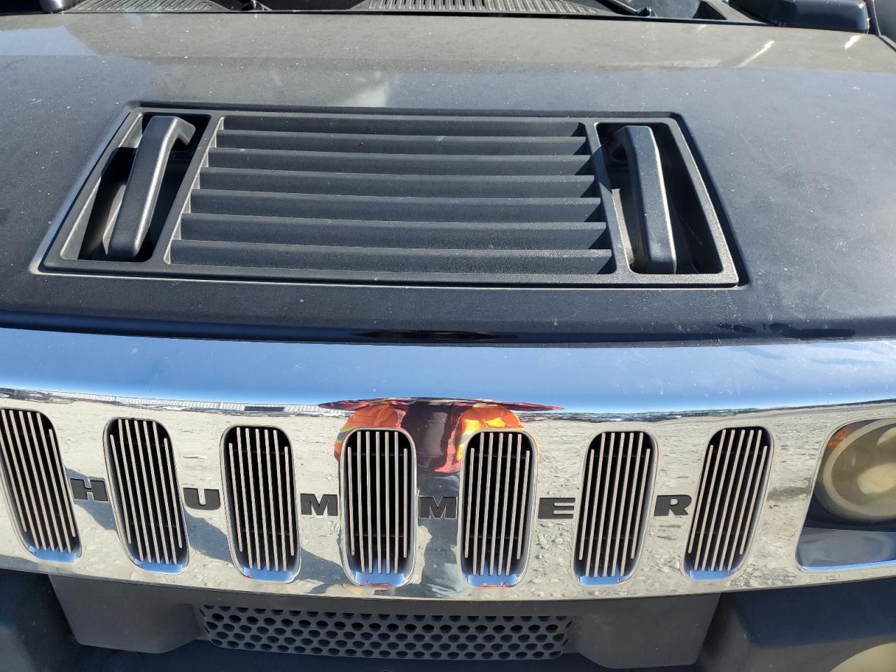 2005 HUMMER H2