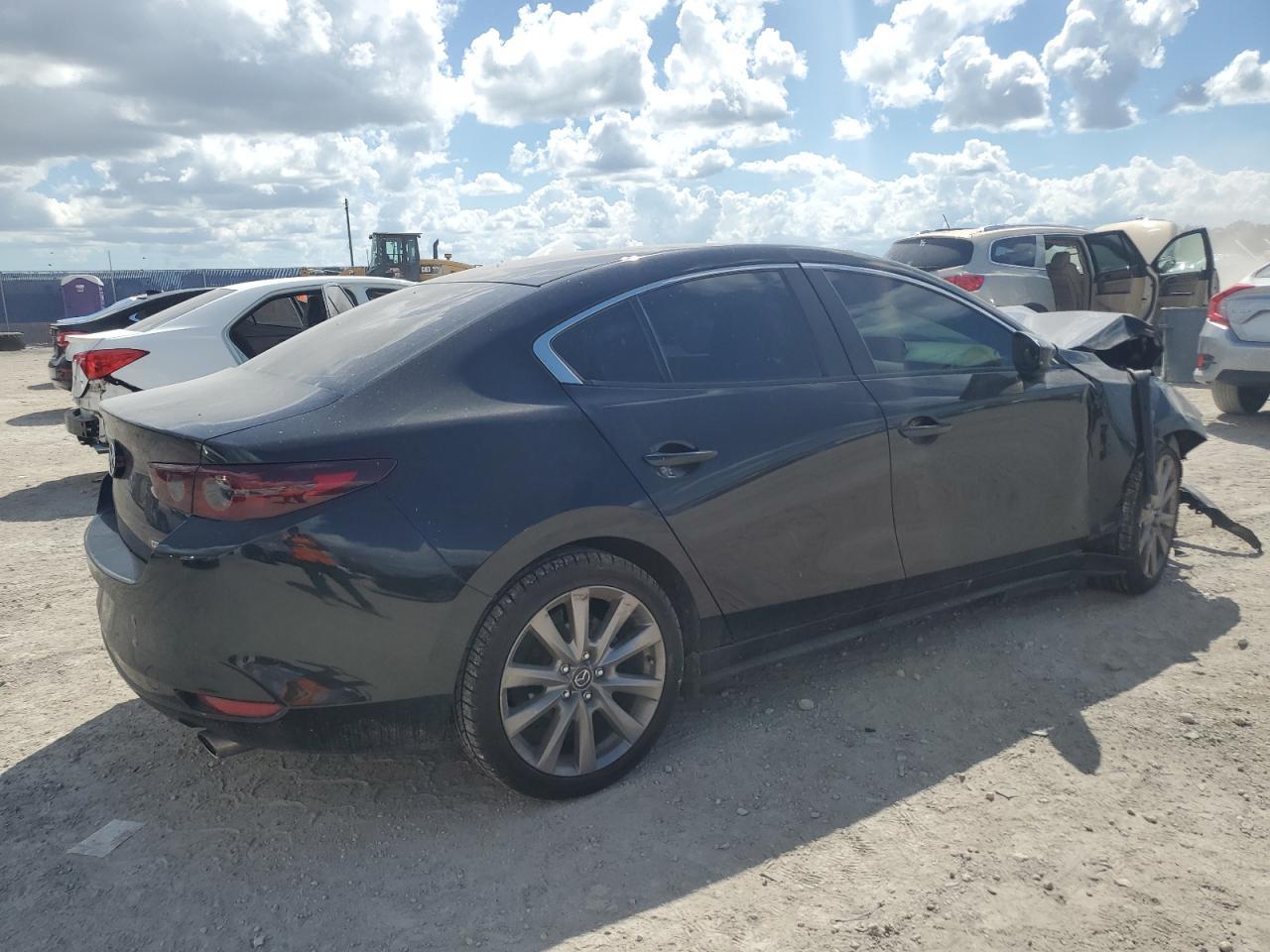 2020 MAZDA 3