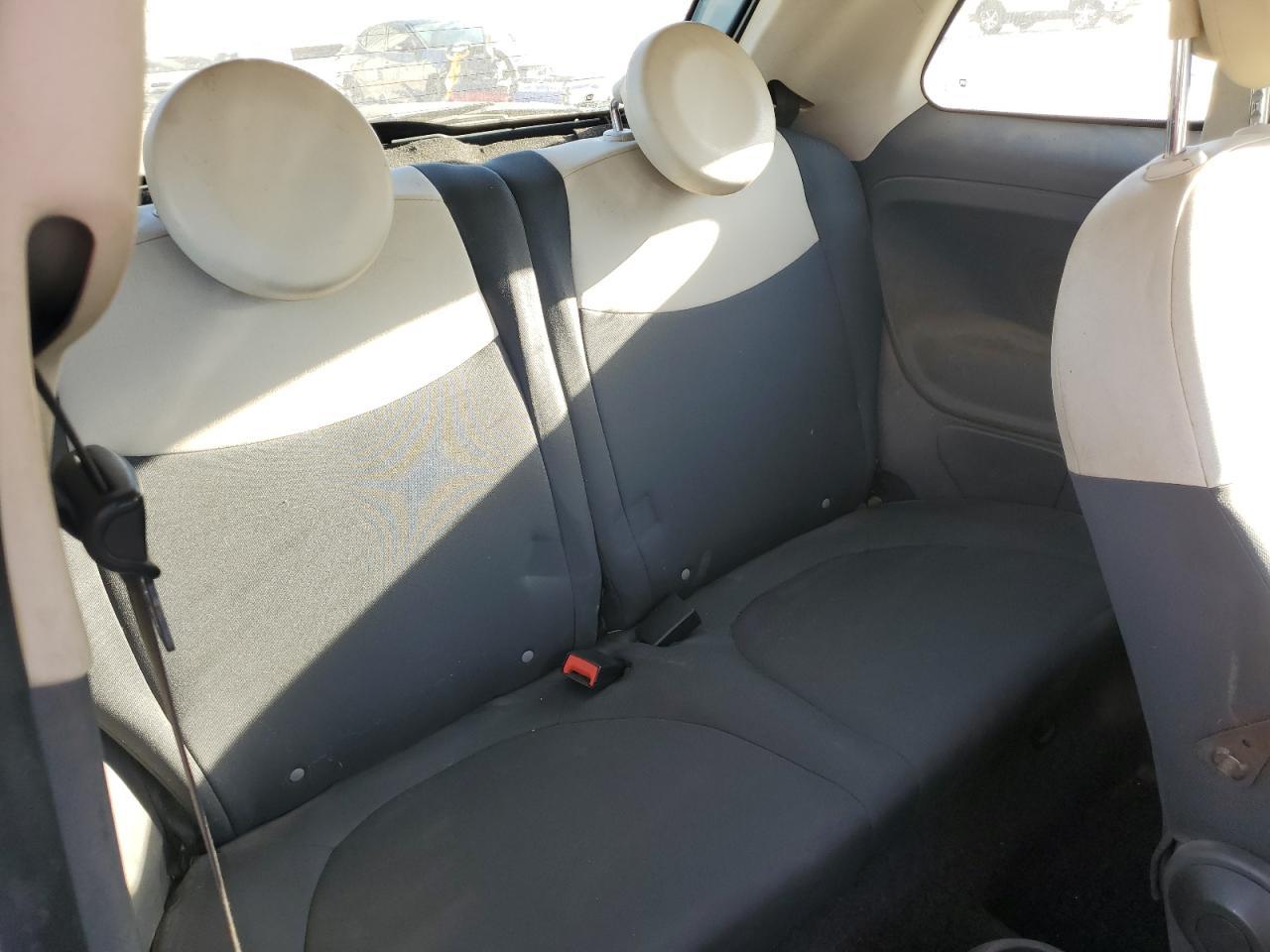 2015 FIAT 500