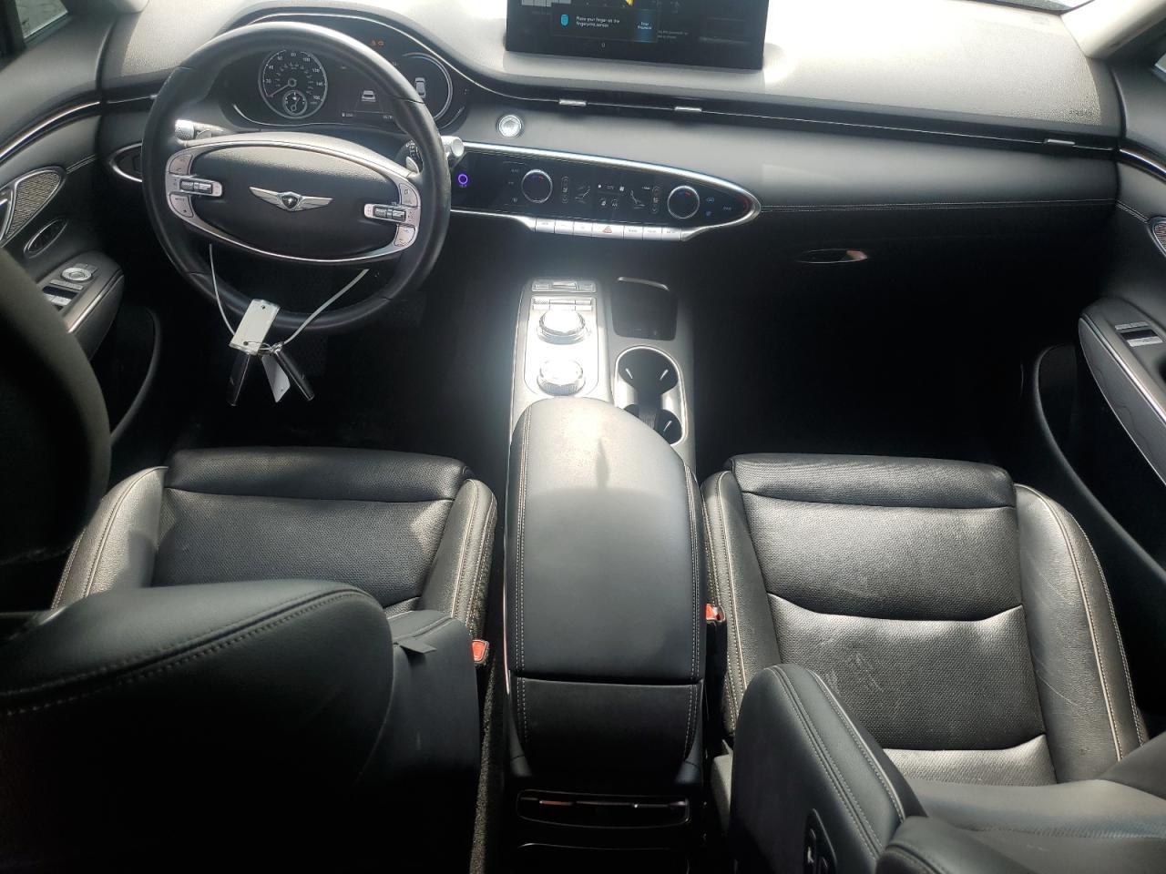 2022 GENESIS GV70