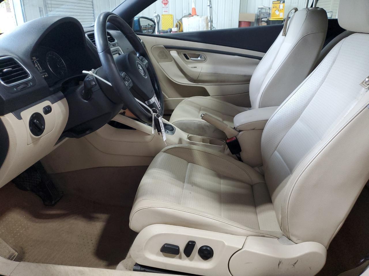 2010 VOLKSWAGEN EOS