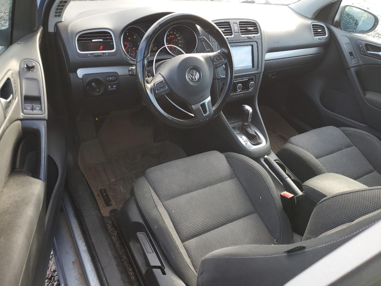 2011 VOLKSWAGEN GOLF
