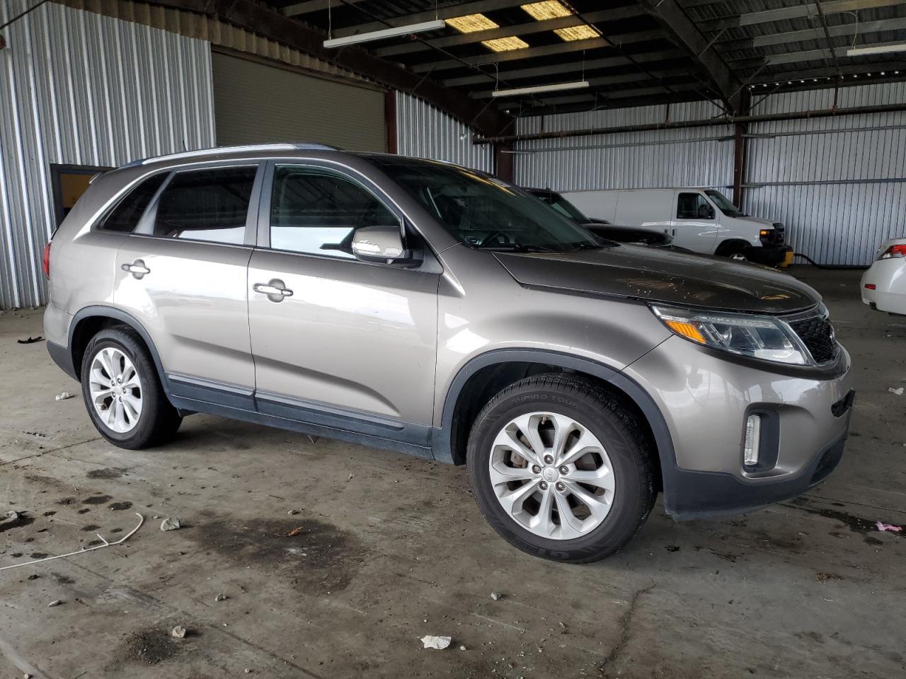 2015 KIA SORENTO