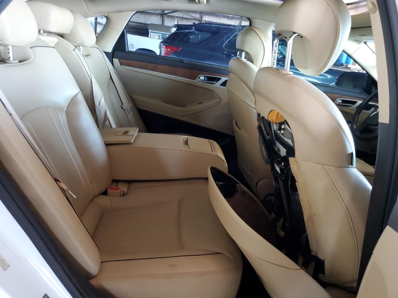2015 HYUNDAI GENESIS