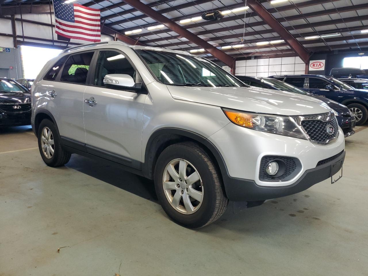 2013 KIA SORENTO