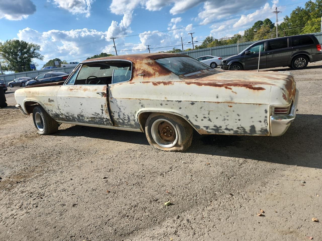 1966 CHEVROLET CAPRICE