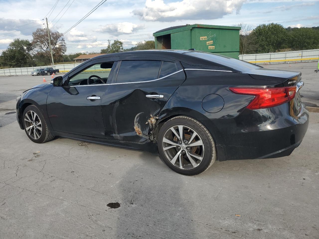 2017 NISSAN Maxima