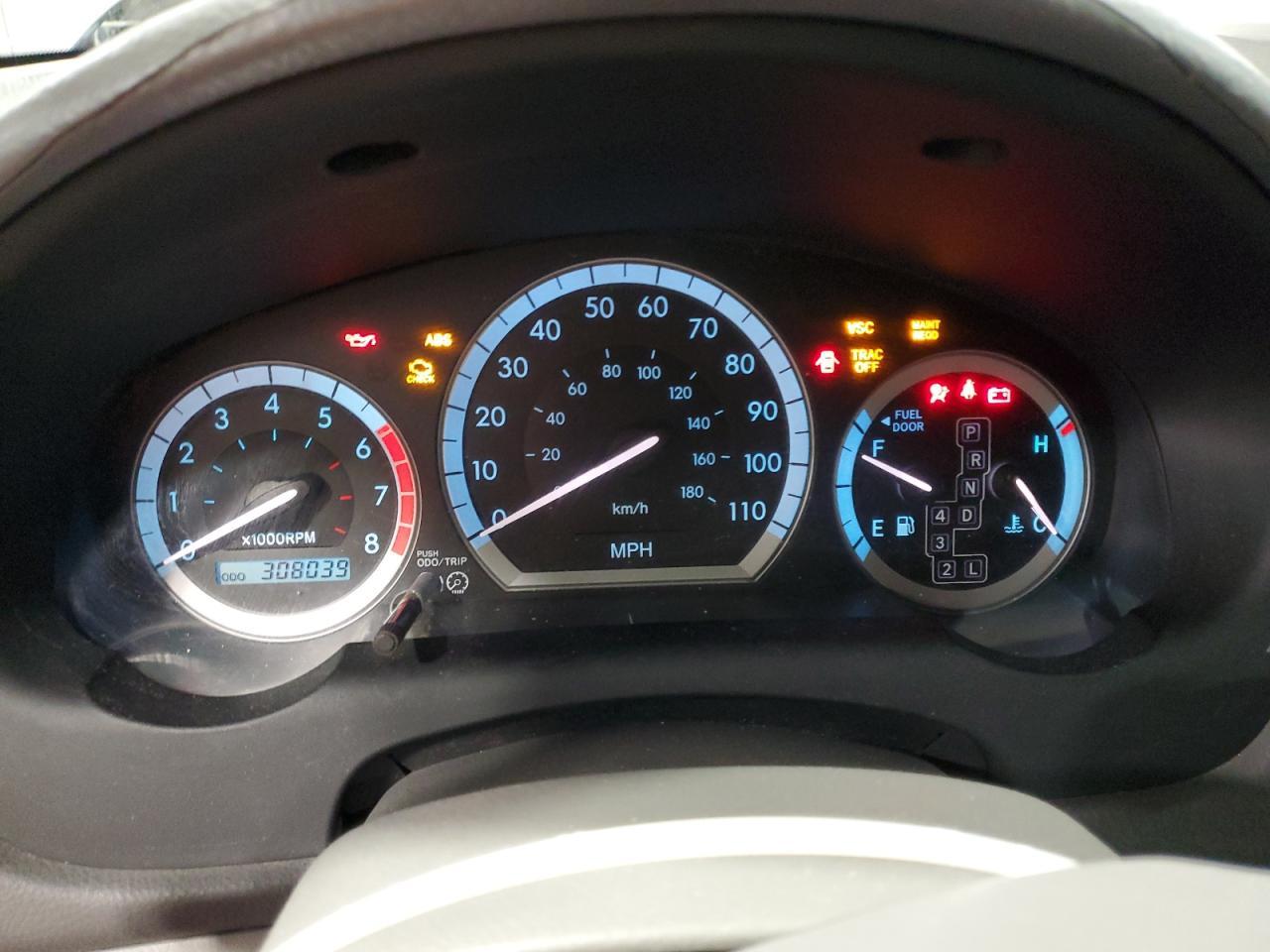 2005 TOYOTA SIENNA