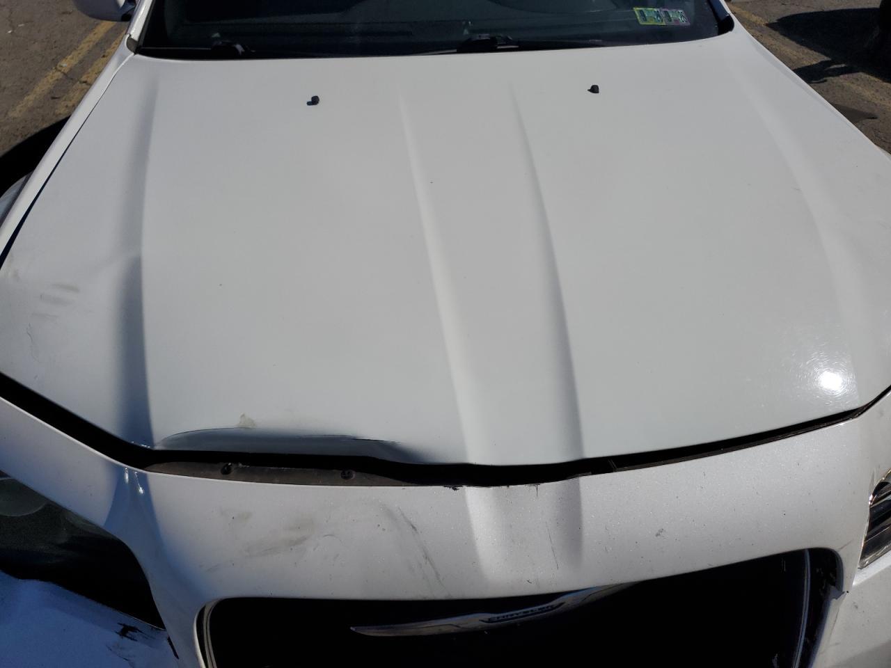 2019 CHRYSLER 300