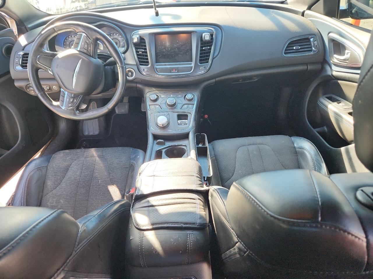 2015 CHRYSLER 200