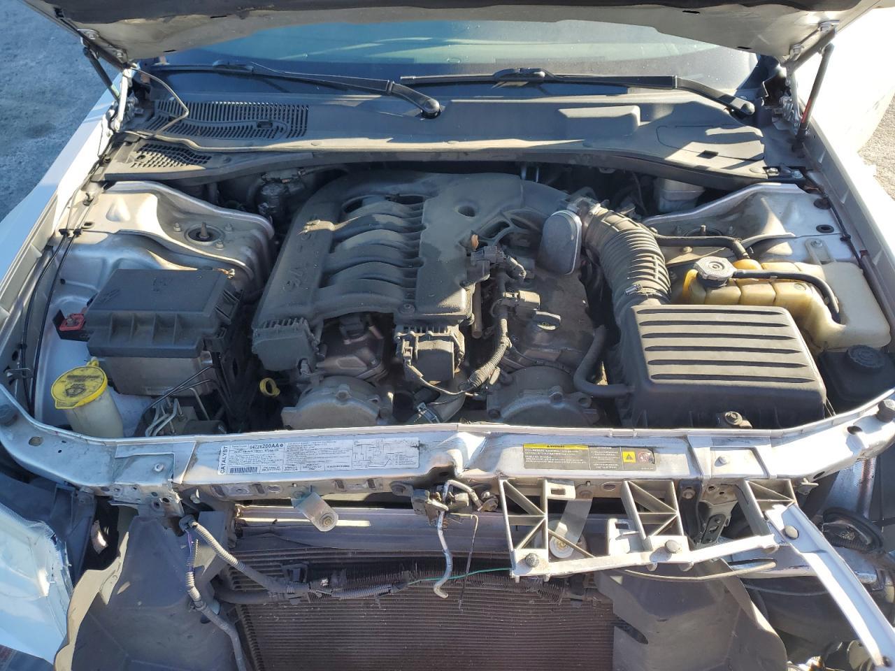 2005 DODGE MAGNUM