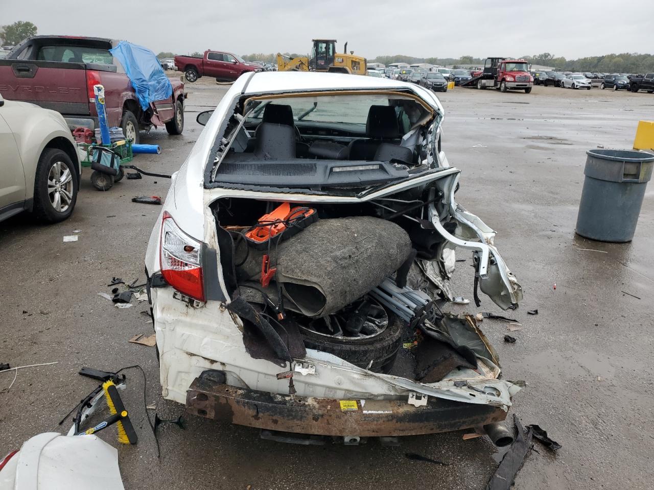 2015 TOYOTA COROLLA