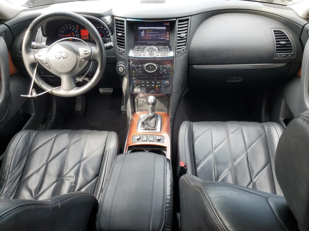 2010 INFINITI FX35