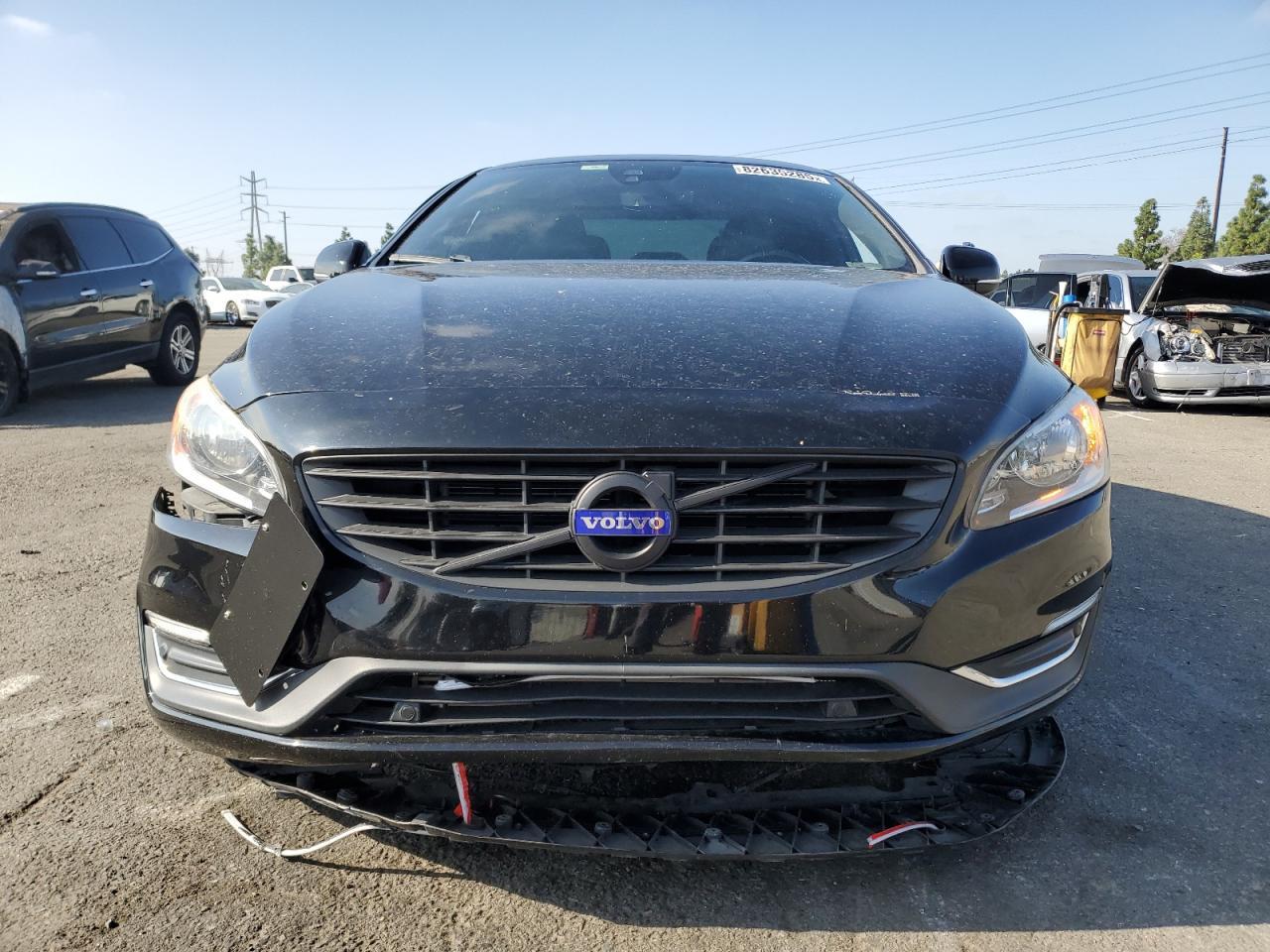 2015 VOLVO S60