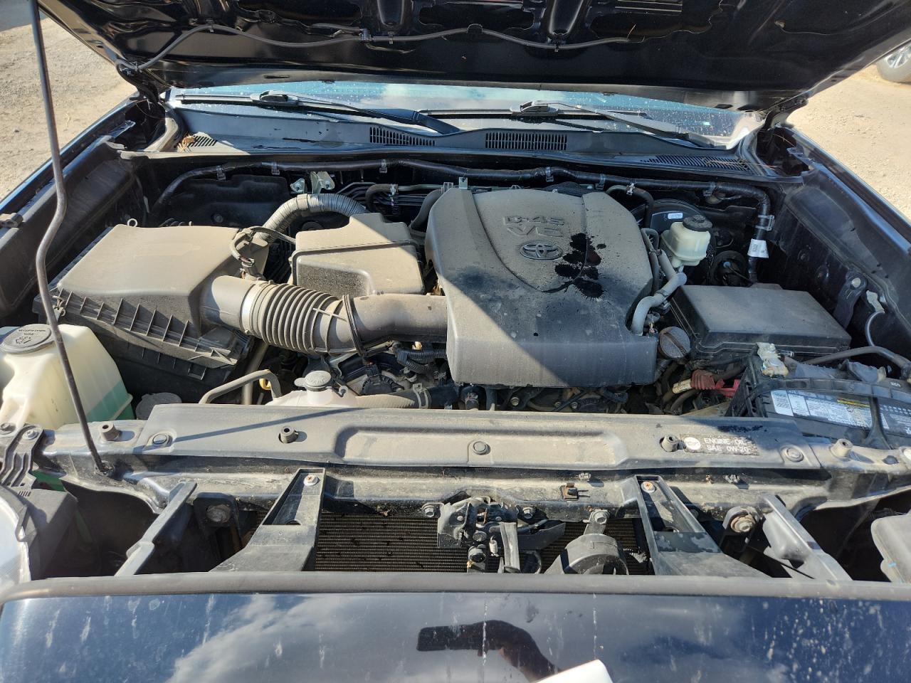 2016 TOYOTA TACOMA