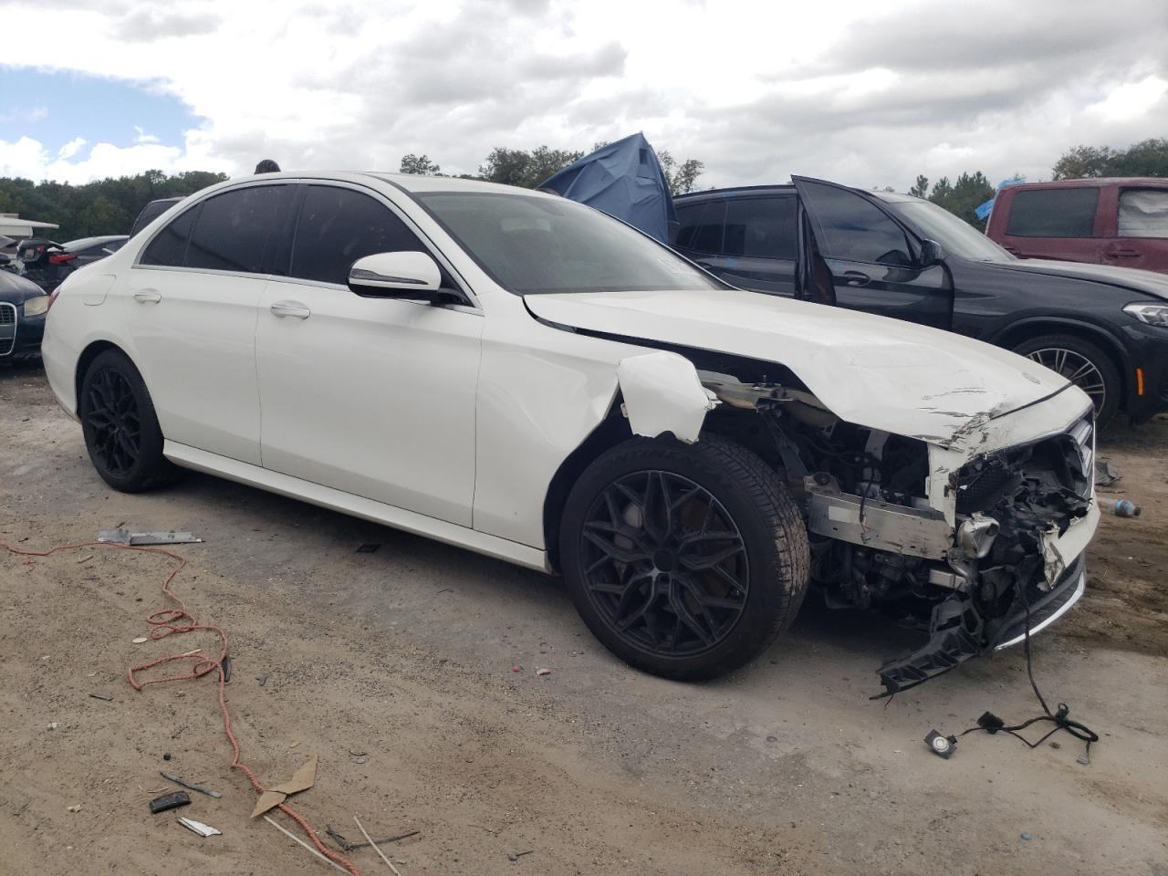 2017 MERCEDES-BENZ E-Class