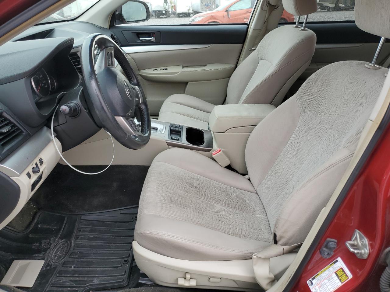 2013 SUBARU Outback