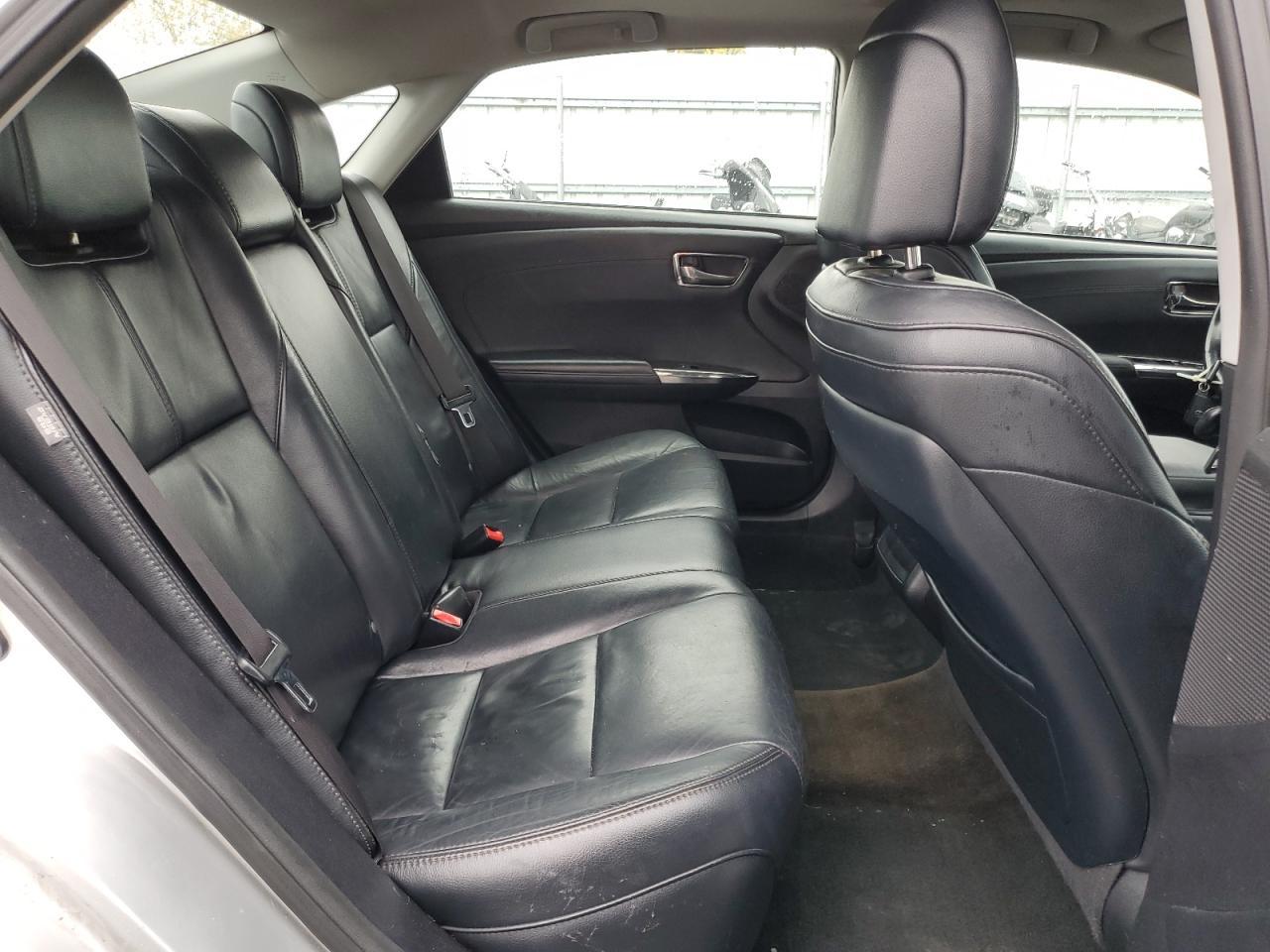 2013 TOYOTA Avalon