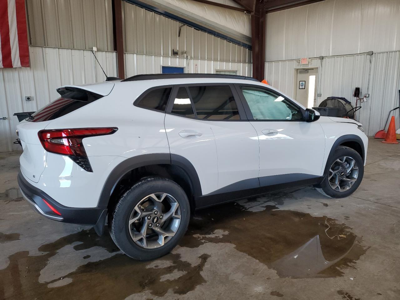 2025 CHEVROLET TRAX