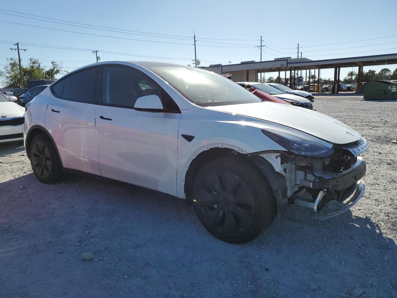 2025 TESLA MODEL Y
