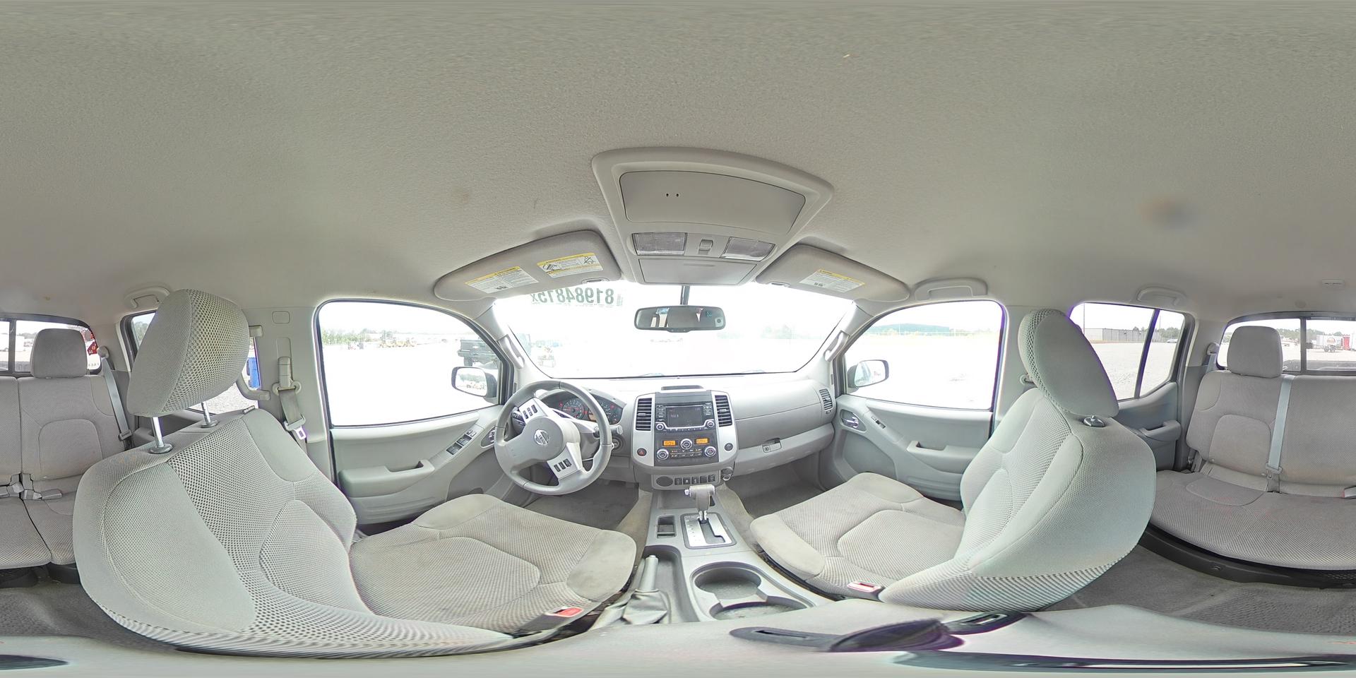 2015 NISSAN Frontier