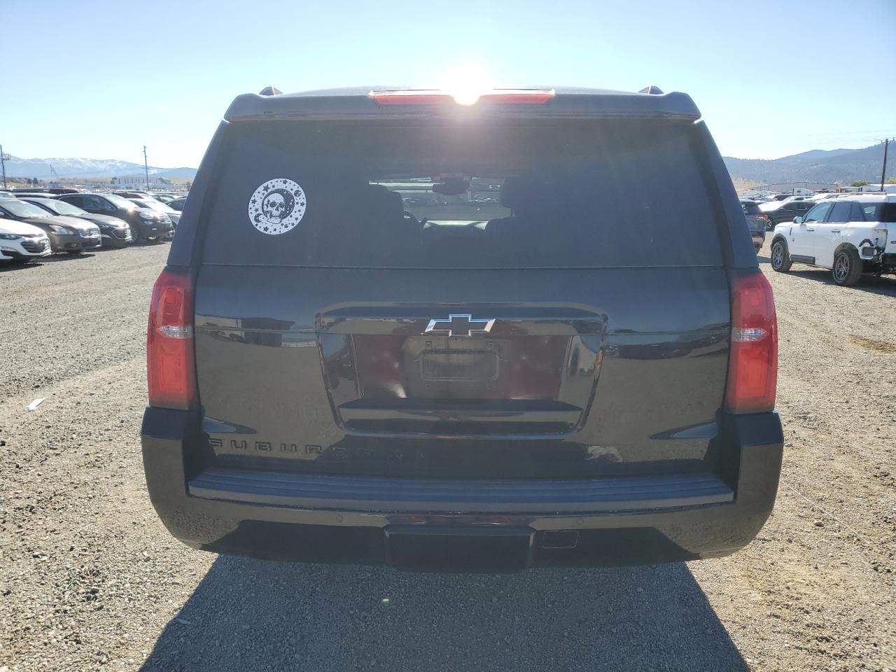 2016 CHEVROLET Suburban