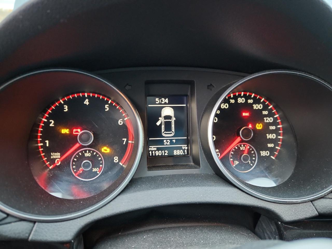 2011 VOLKSWAGEN GTI