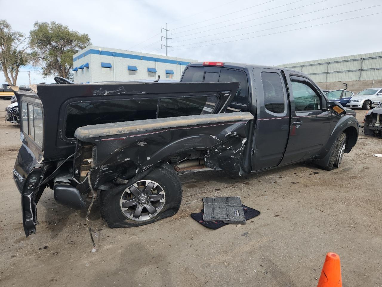 2012 NISSAN Frontier