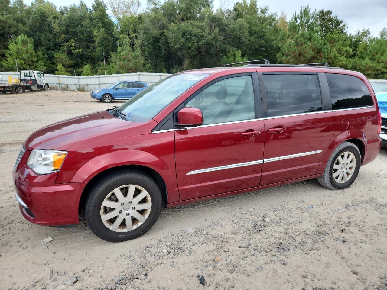 2016 CHRYSLER Town & Country
