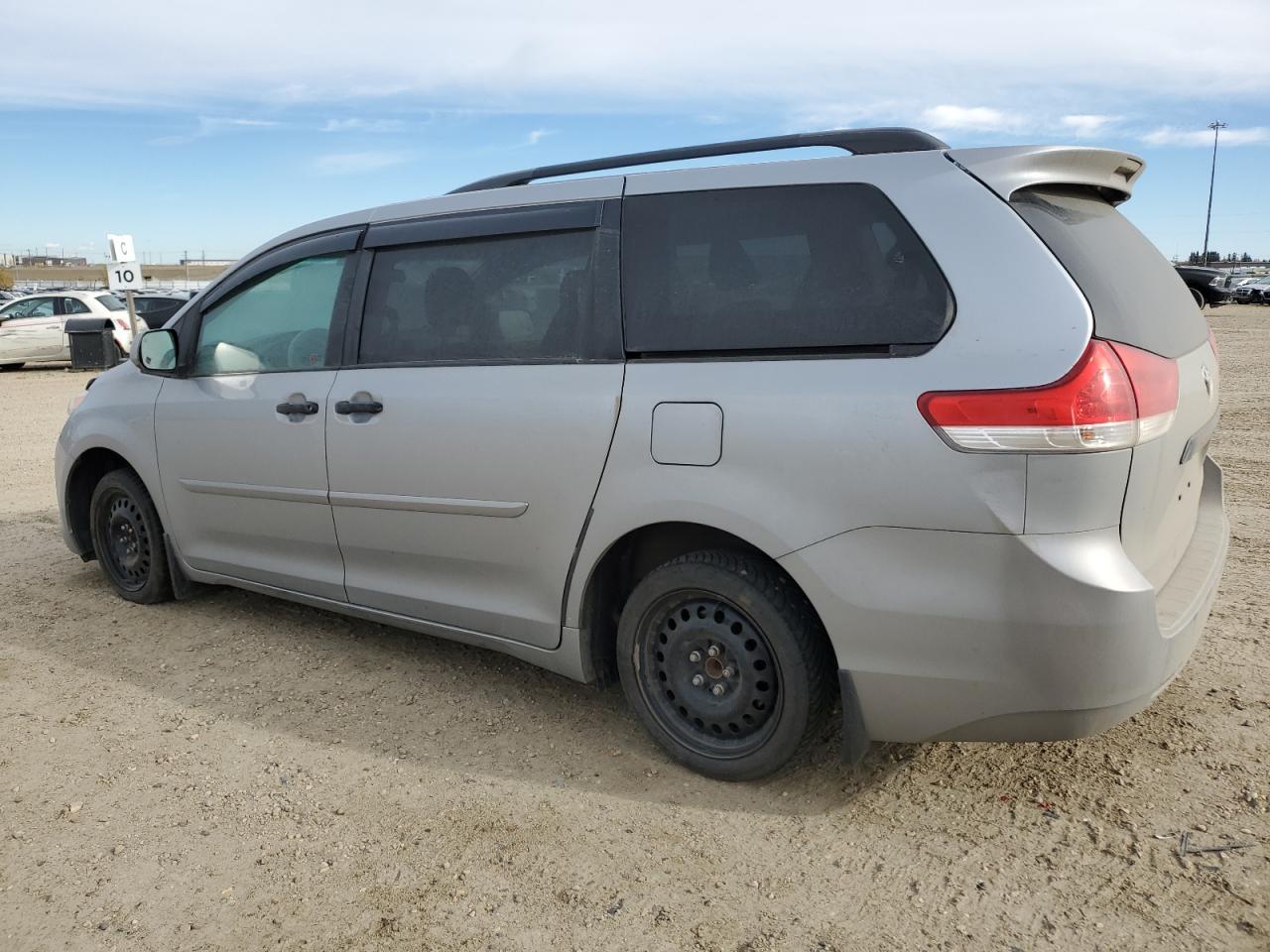 2014 TOYOTA SIENNA