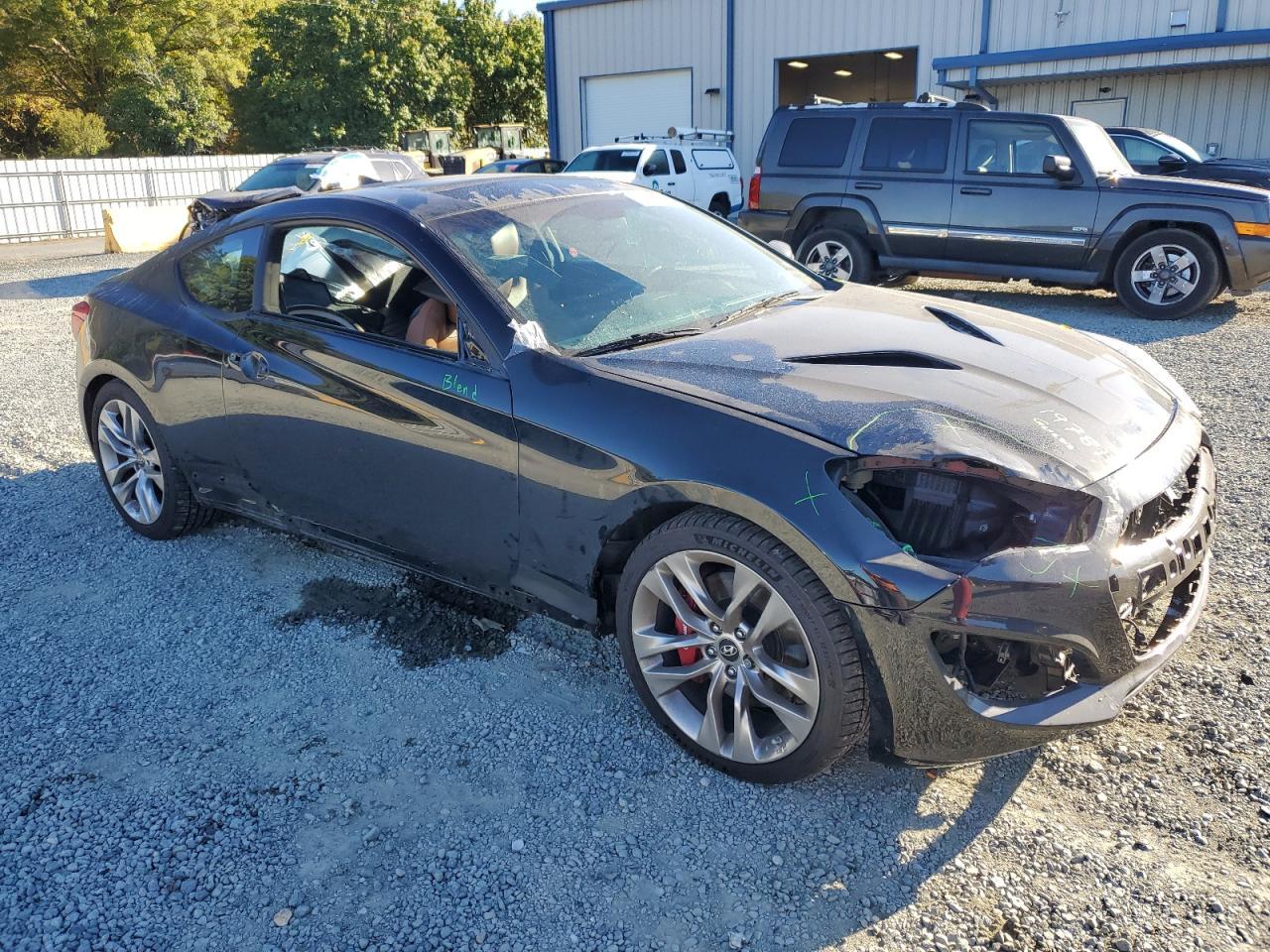 2016 HYUNDAI GENESIS