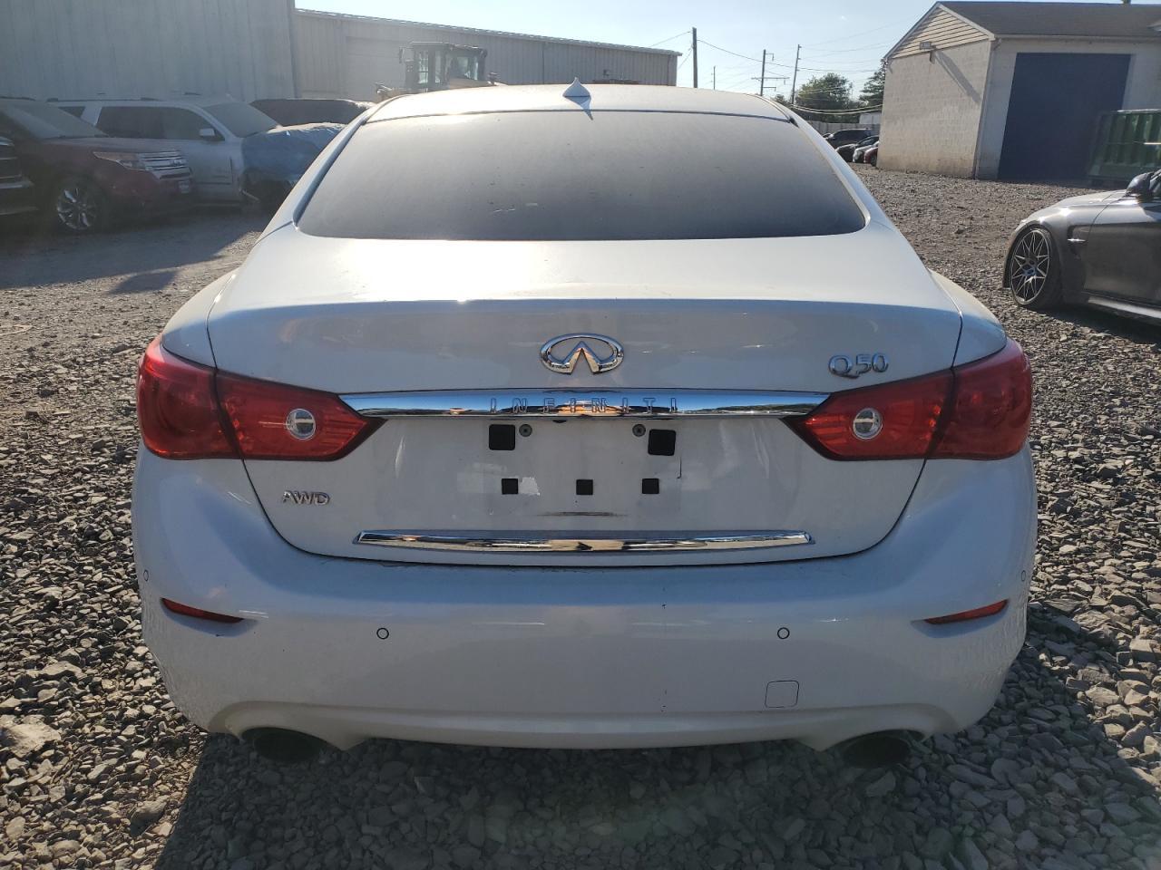 2016 INFINITI Q50