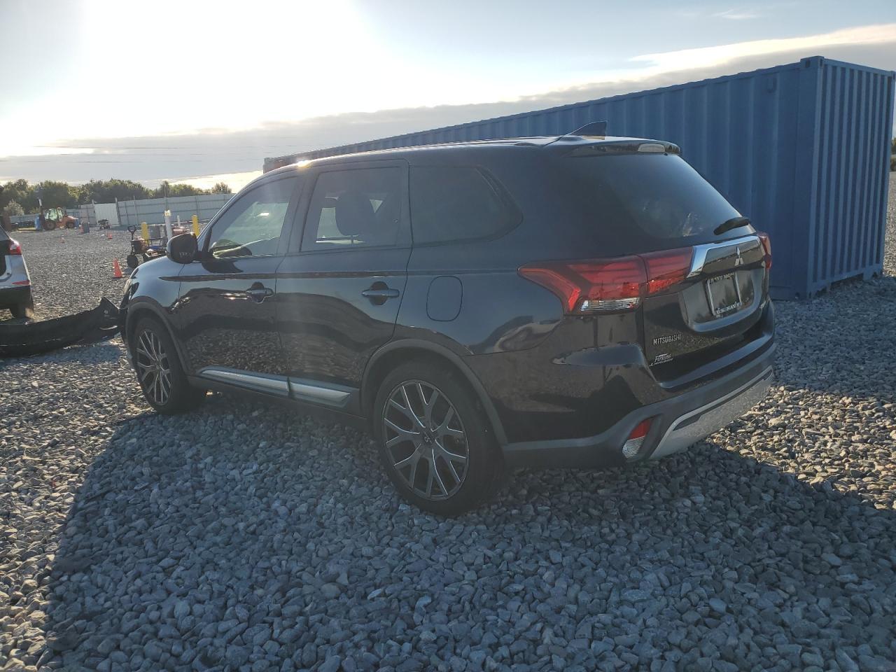 2019 MITSUBISHI outlander