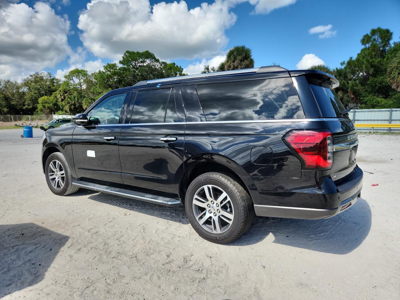 2022 FORD Expedition