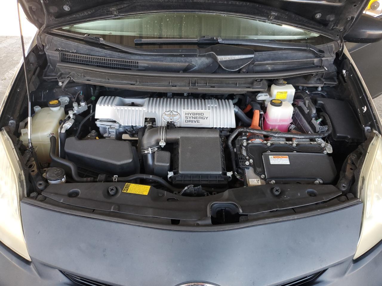 2013 TOYOTA PRIUS