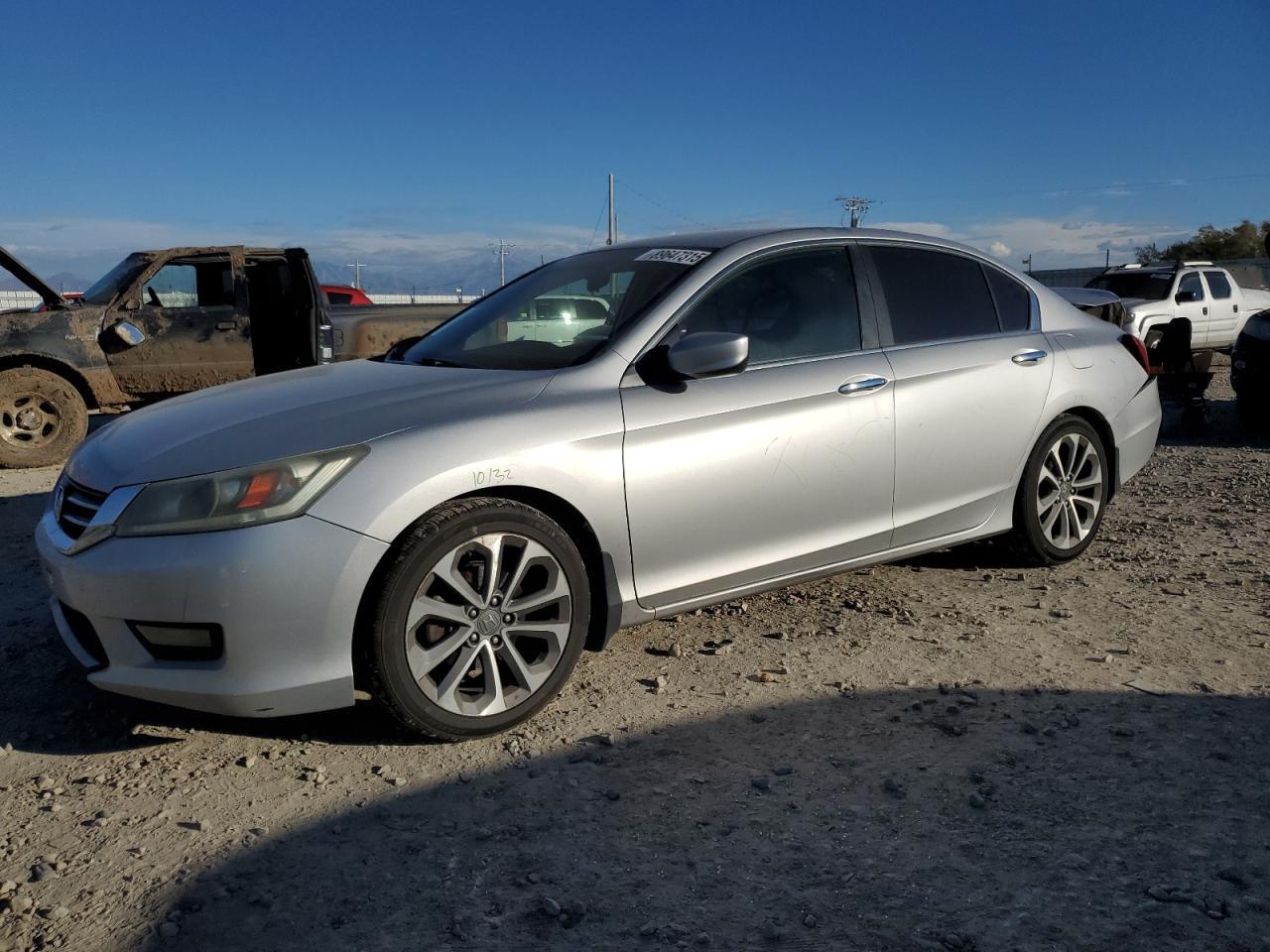 2015 HONDA ACCORD