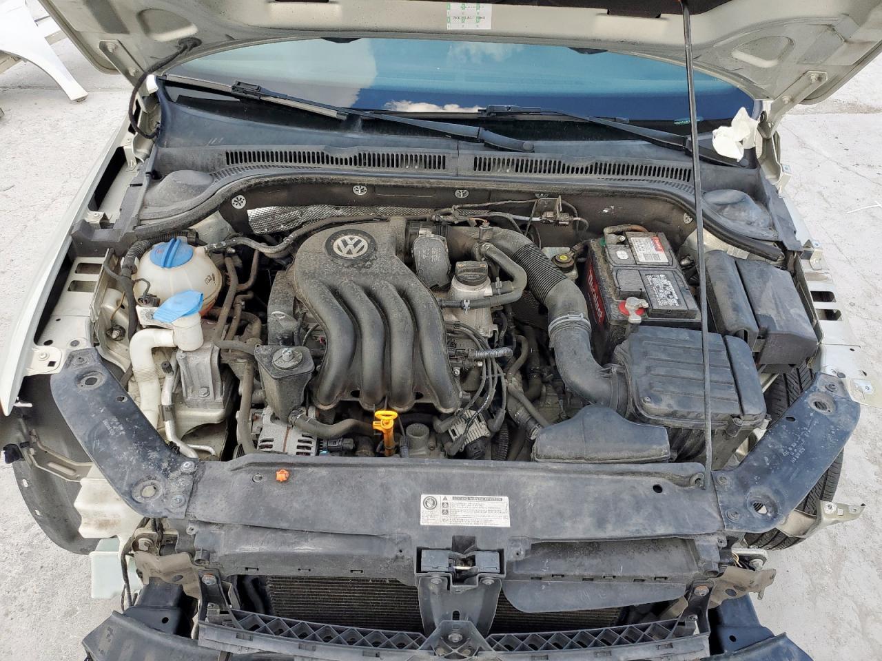 2012 VOLKSWAGEN JETTA