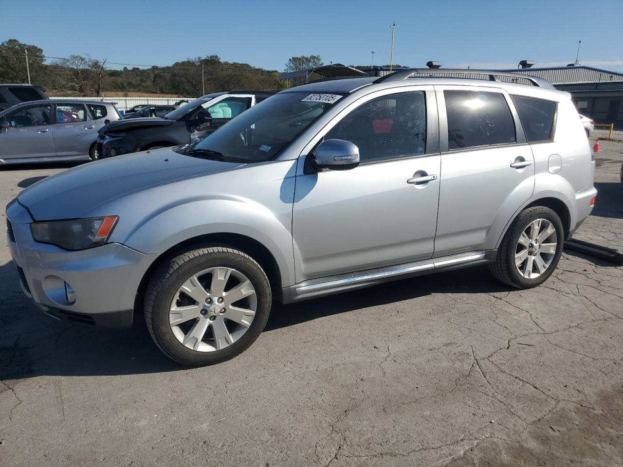 2011 MITSUBISHI outlander