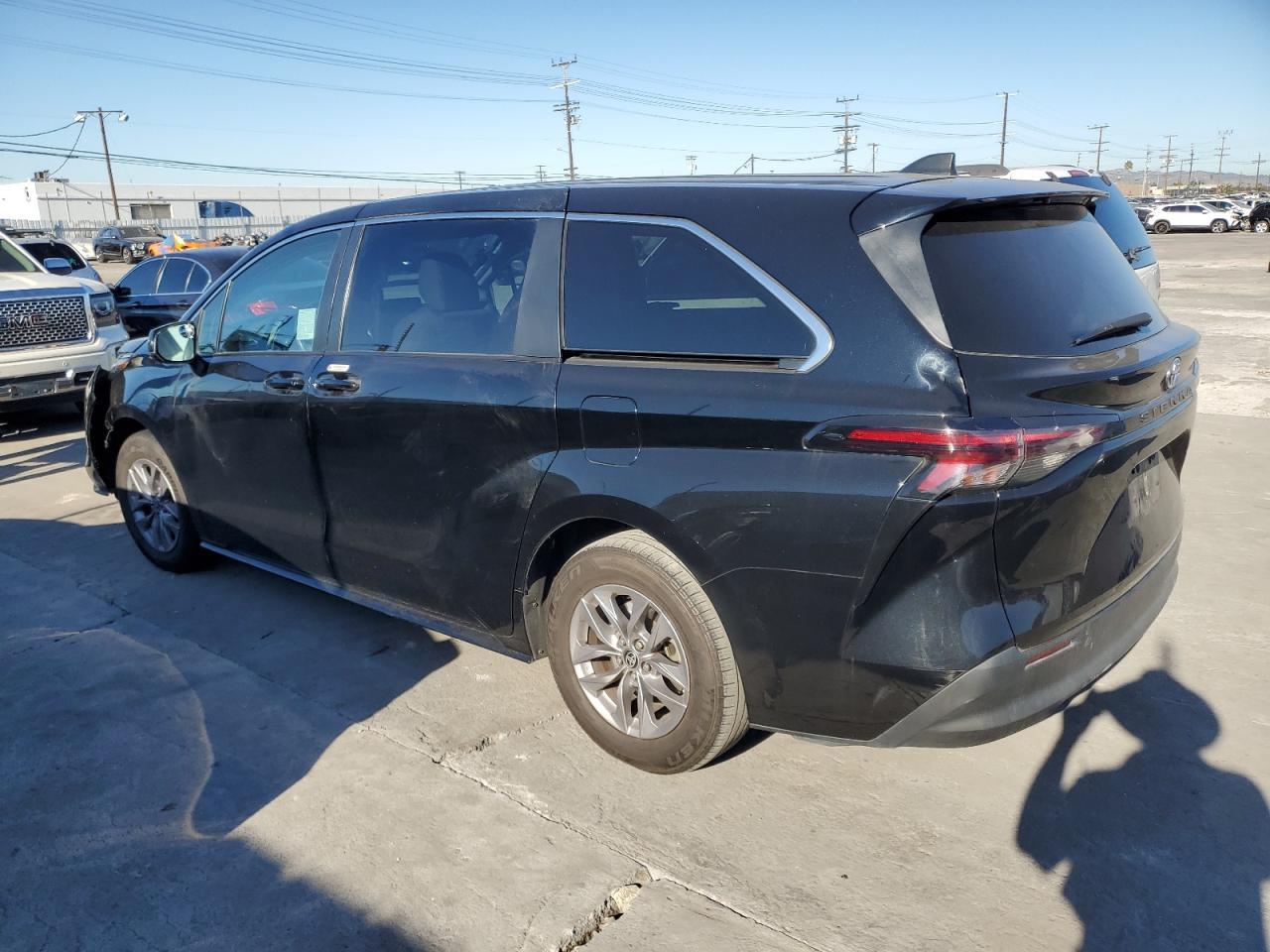 2023 TOYOTA SIENNA
