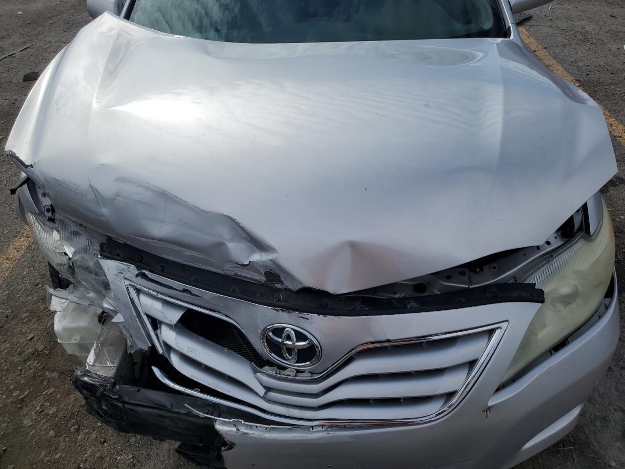 2011 TOYOTA CAMRY