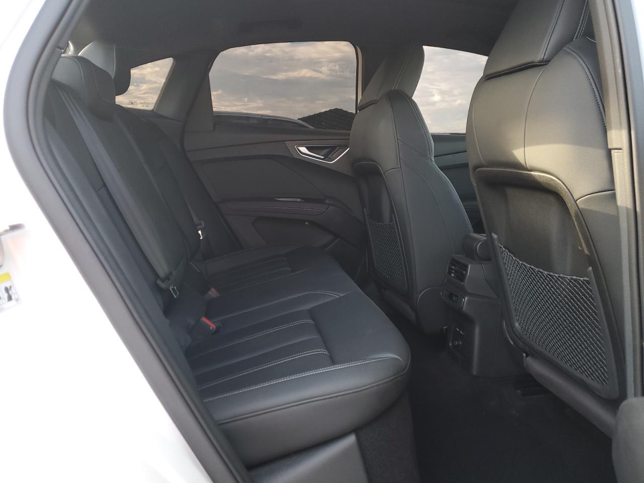 2024 AUDI Q4 e-tron