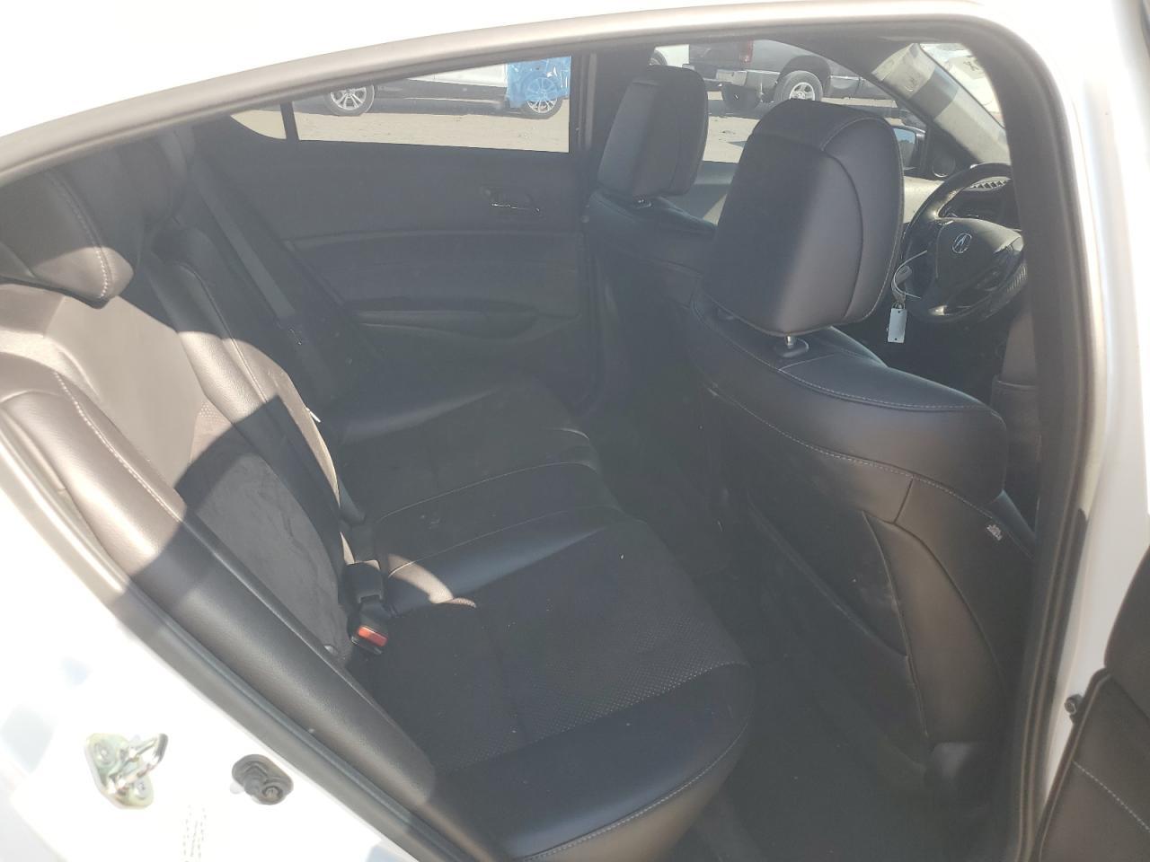 2017 ACURA ILX