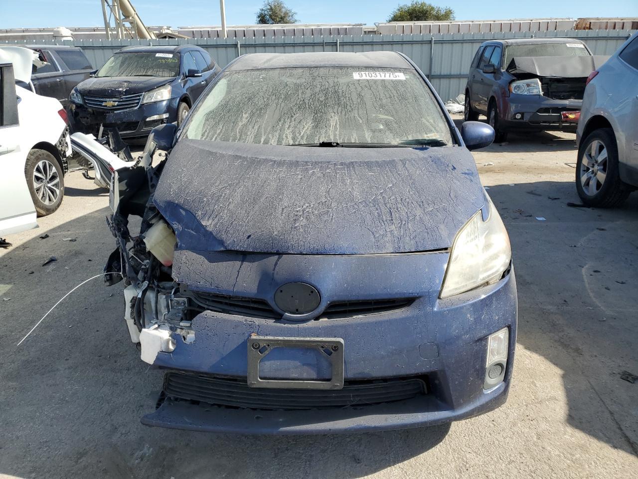 2011 TOYOTA PRIUS