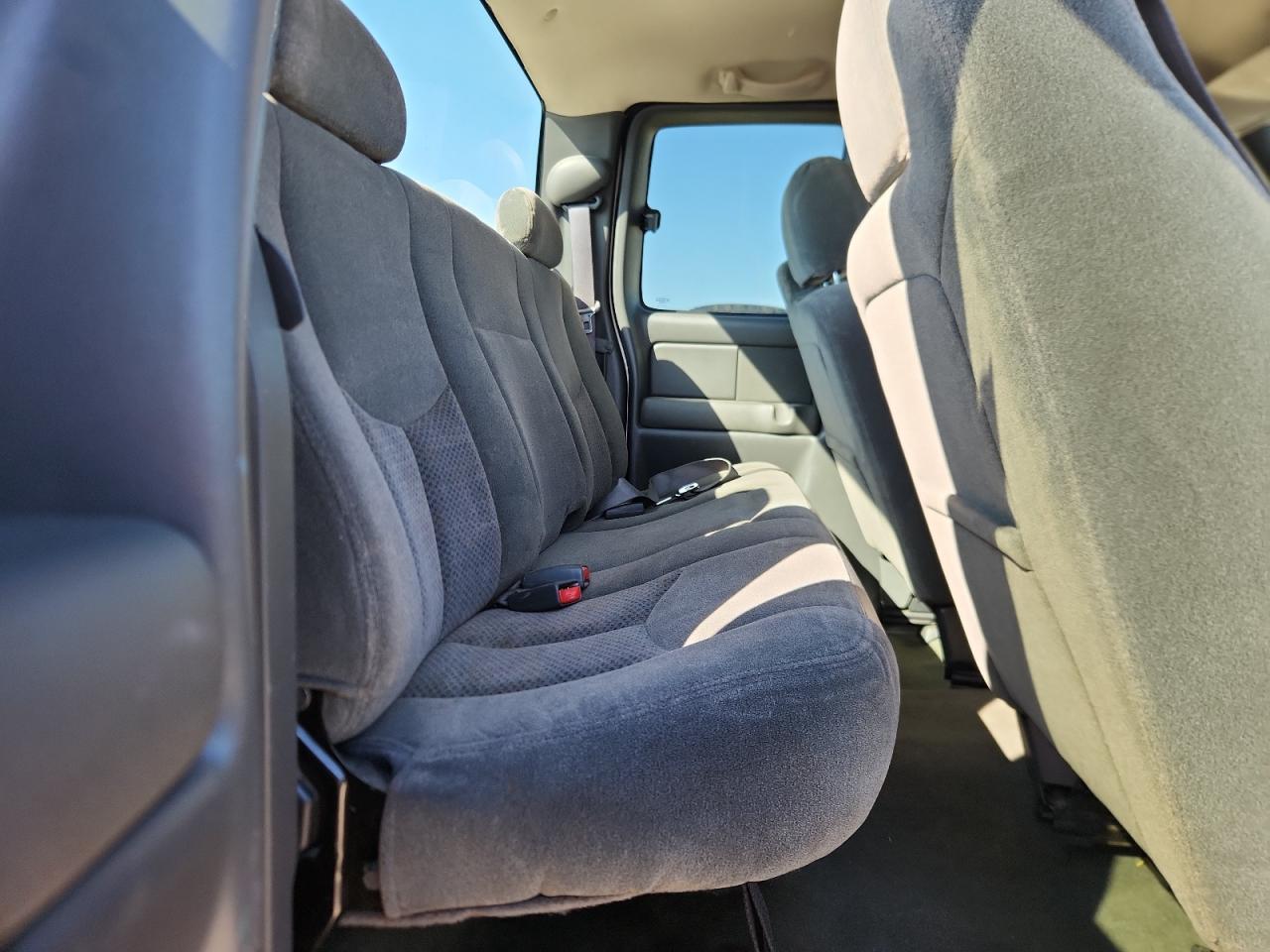 2004 CHEVROLET Silverado