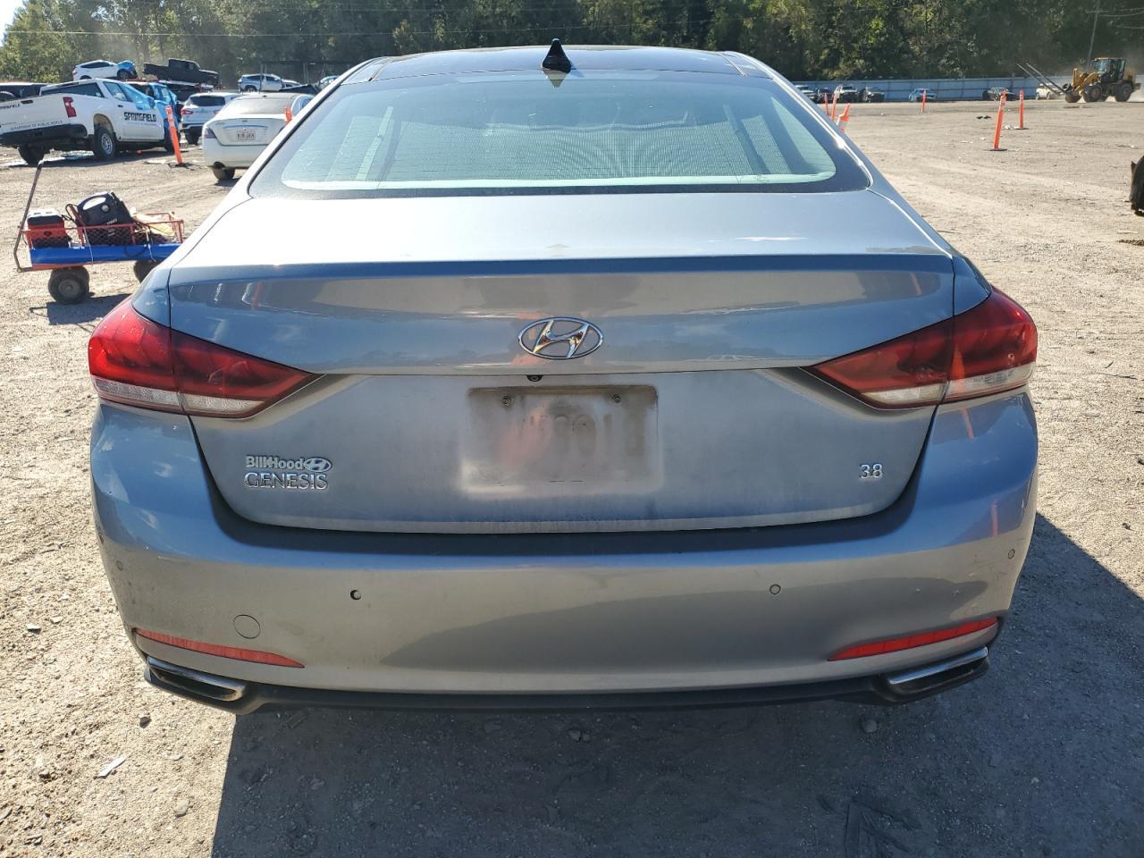 2015 HYUNDAI GENESIS